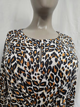 Charger l'image dans la galerie, 24-1817, fait 1x, Love and Legend