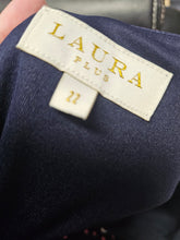 Charger l'image dans la galerie, 26-1199, 22 ans, Laura