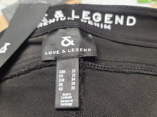 Charger l'image dans la galerie, 21-3883, 22 ans, Love and Legend