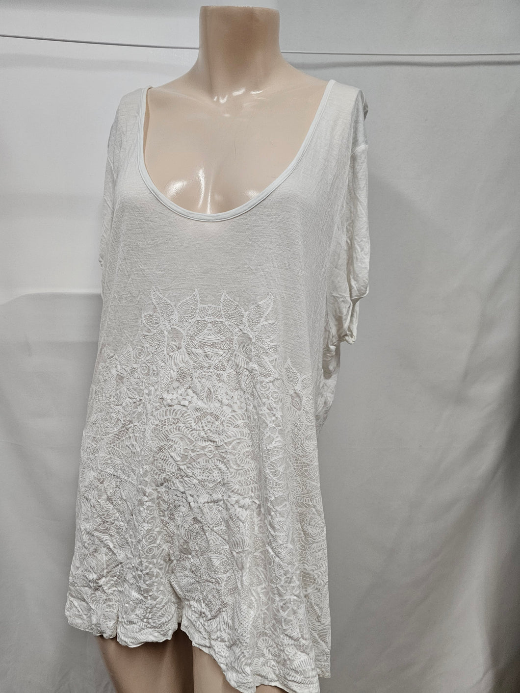 23-3090, LArge