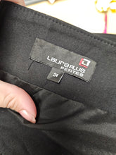 Charger l&#39;image dans la galerie, 23-3411, Jupe Laura, 24 ans
