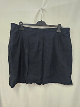 Charger l&#39;image dans la galerie, 25-1126, Jupe Short, bleu marin
