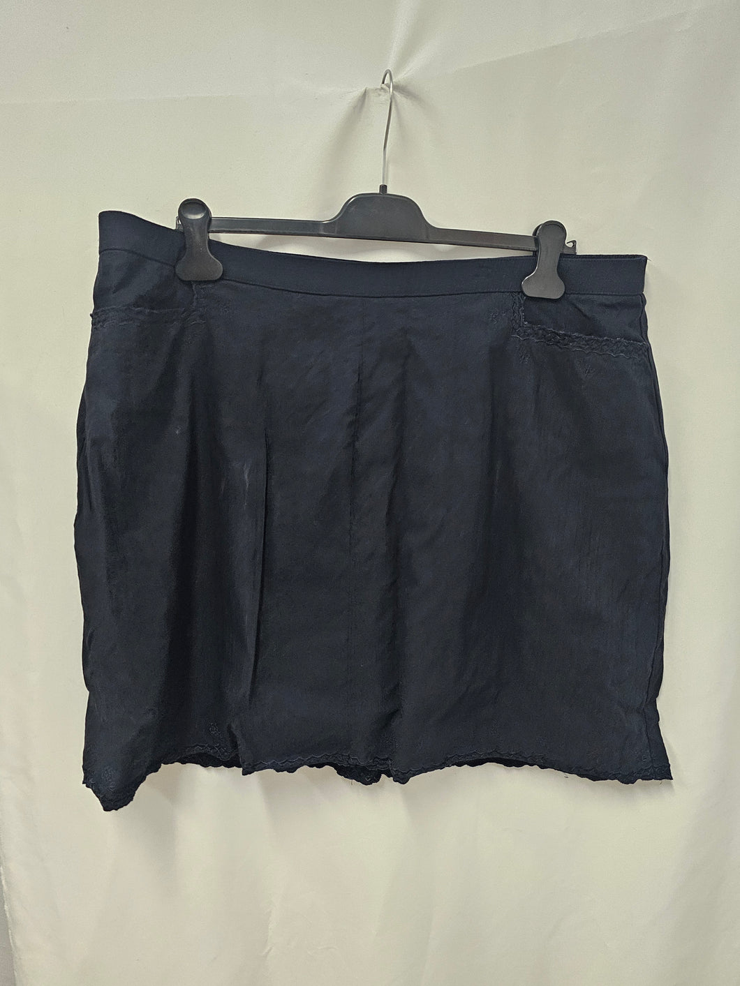 25-1126, Jupe Short, bleu marin