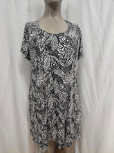 Charger l'image dans la galerie, 25-1481, 2x, Jolie Robe
