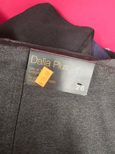 Charger l&#39;image dans la galerie, 25-1628, 26 ans, Dalia, Belle qualité Gris
