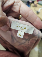 Charger l&#39;image dans la galerie, 25-1705, 22 ans , LAura
