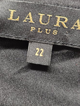 Charger l'image dans la galerie, 25-2680, 22 ans, Laura
