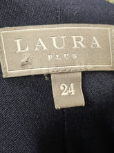 Charger l'image dans la galerie, 26-995, 24 ans, Laura
