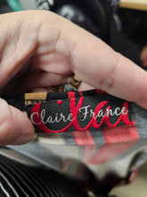 Charger l'image dans la galerie, 26-1305, fait 2x, Claire France
