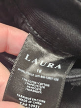 Charger l'image dans la galerie, 26-1654, 16 ans, Jeans LAura
