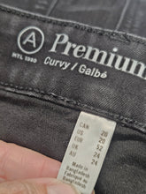Charger l'image dans la galerie, 26-1655, 20 ans, Addition elle, Jeans
