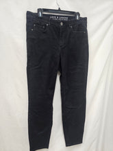 Charger l'image dans la galerie, 26-1656, 14 ans ,Jeans, Love and Legend
