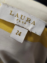 Charger l'image dans la galerie, 26-1745, 24ans, Laura
