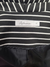 Charger l'image dans la galerie, 21-2820, Reitmans, 17 ans
