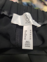 Charger l&#39;image dans la galerie, 22-4911, 18 ans
